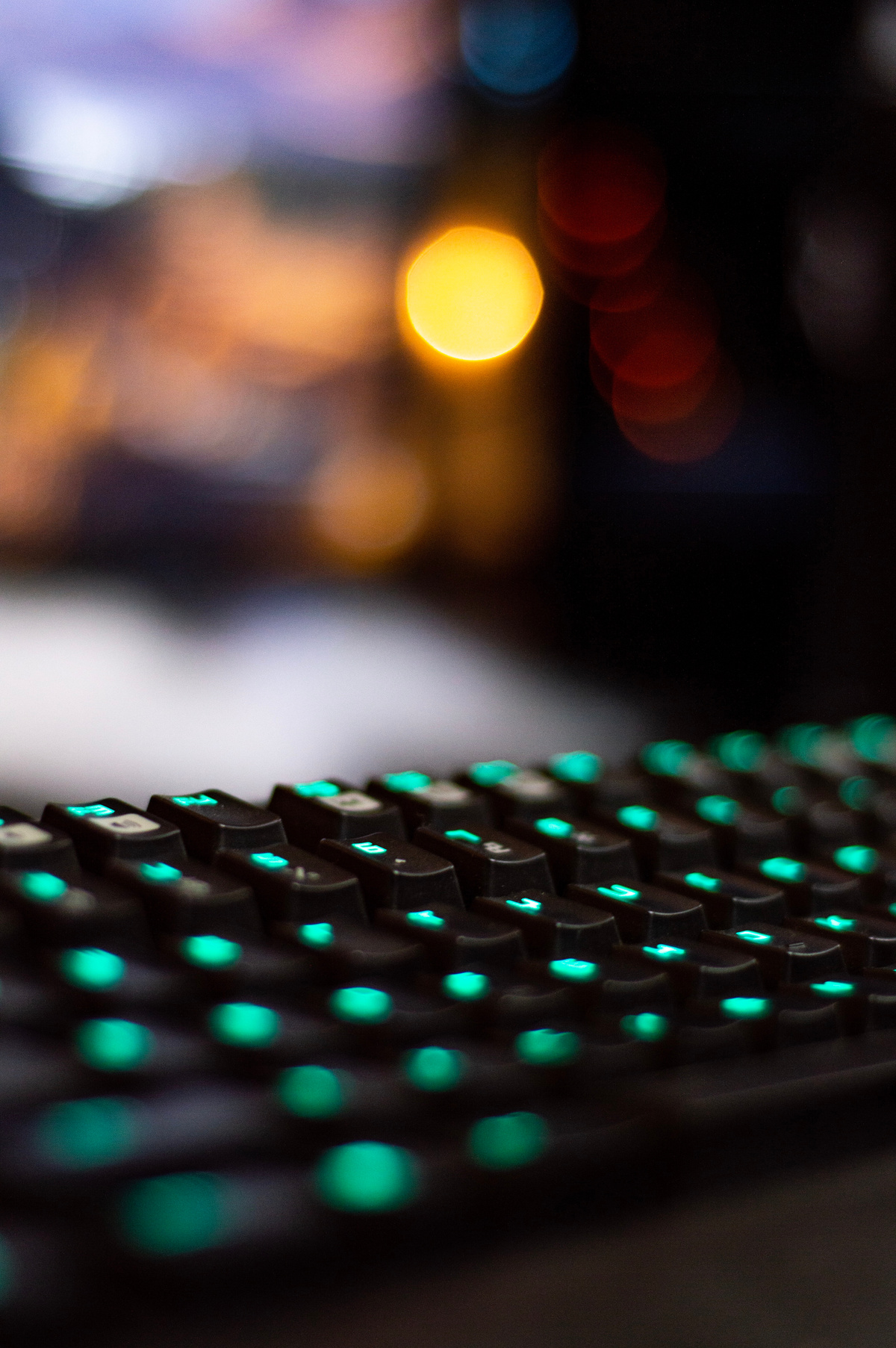 Keyboard with rgb lighting